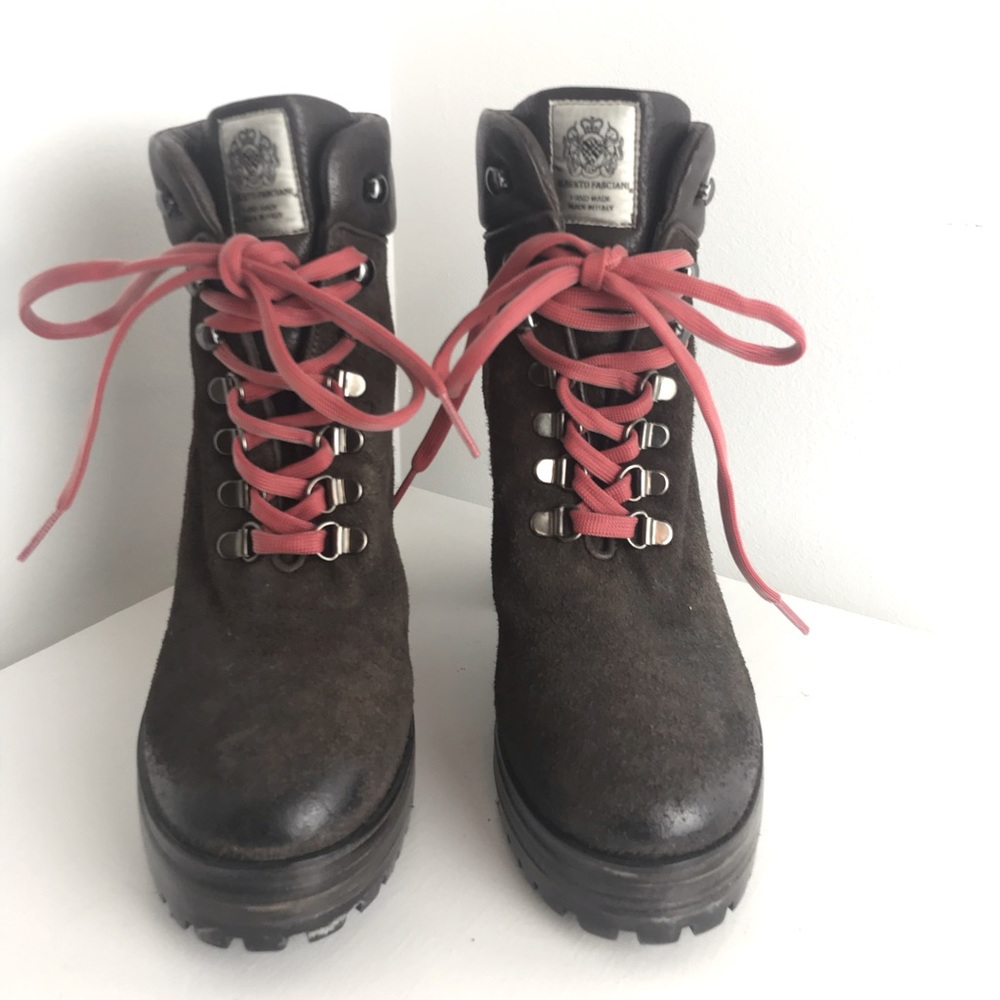 Beautiful Alberto Fasciani brown ankle boots
